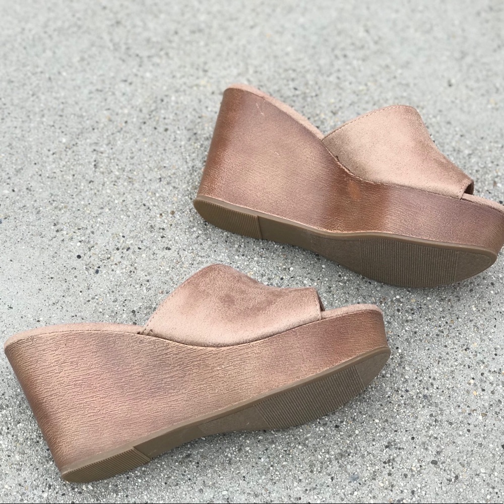 Restock! City Classified Slip On Platform Wedge - Picture 5 of 7